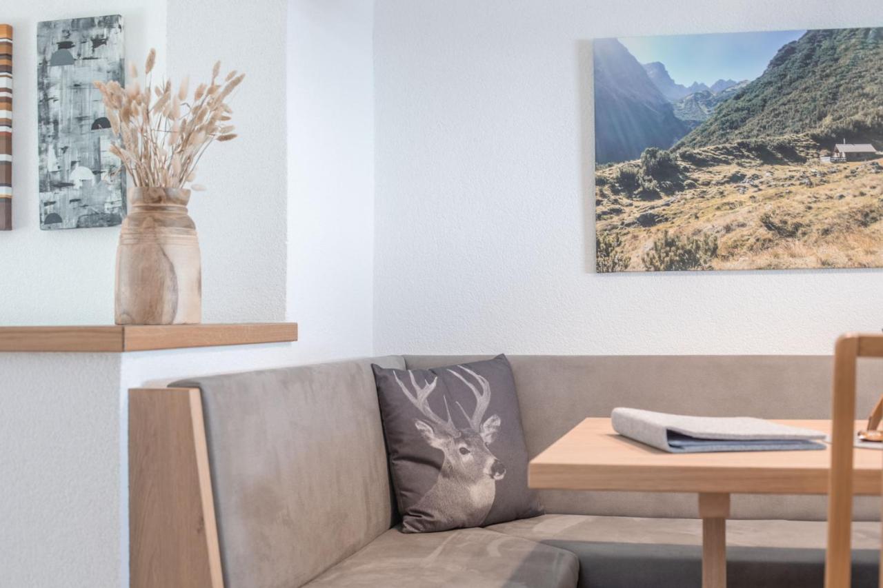 Apart Alp Line Apartment Mils bei Imst Exterior photo